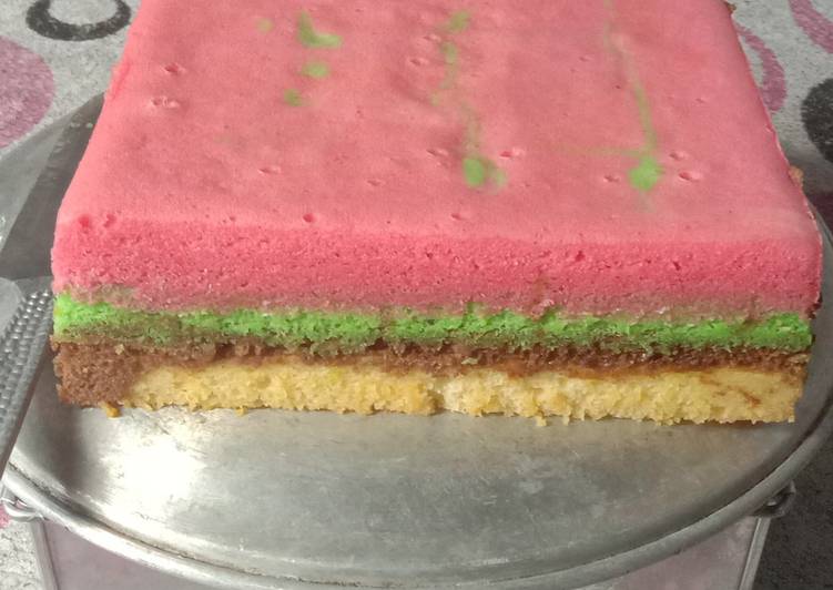 Bagaimana Membuat Bolu kukus rainbow yang Bisa Manjain Lidah