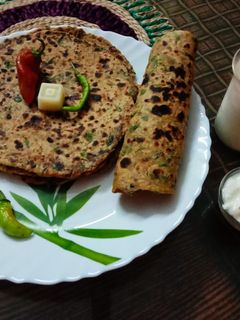 मेथी के पराठे (methi ke parathe recipe in Hindi) रेसिपी मुख्य फोटो