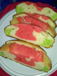A picture of 3 colorful cake.