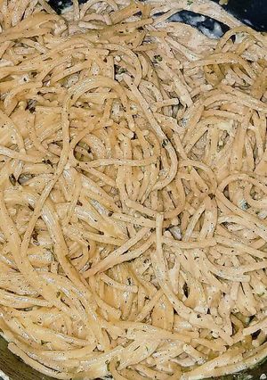A picture of Alfredo pasta.