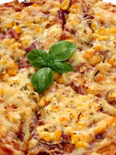 Túró alapú fitt pizza recept fotója