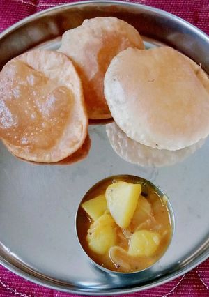 A picture of Poori.