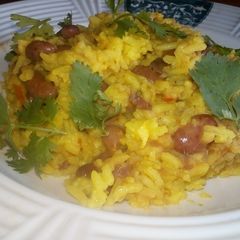 A picture of Turmeric rice with beans#weeklyjikonichallenge.