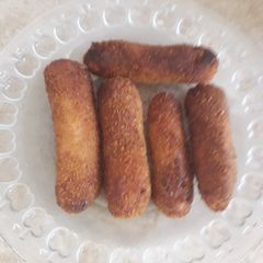 A picture of Bread chicken roll.
