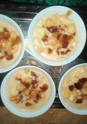 A picture of Dahi Bhalay.