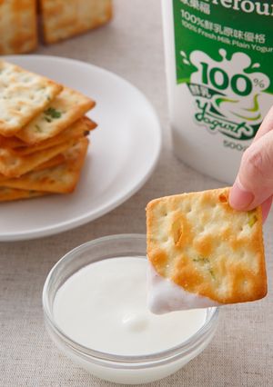 【家樂福廚房】蘇打餅佐優格餐 的食譜成品照片