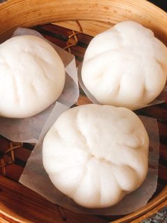 Hình của món Bánh bao (mịn trắng như da em bé).