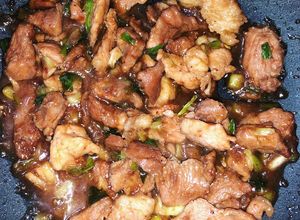 Hình của món Thịt lợn rang mắm tôm.