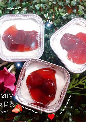 รูปของ Strawberry cheese Pie สตรอว์เบอร์รี่ชีสพาย ง่ายๆ ไม่ต้องใช้เตาอบ