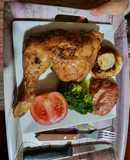 Muslo de pollo con verduras
