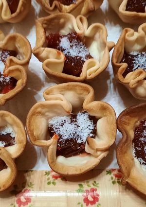 Una foto de Canastitas rápidas con membrillo