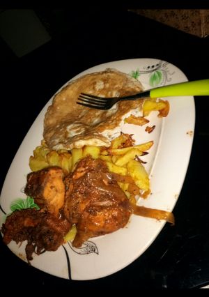 A picture of Grilled chicken with arish and egg.