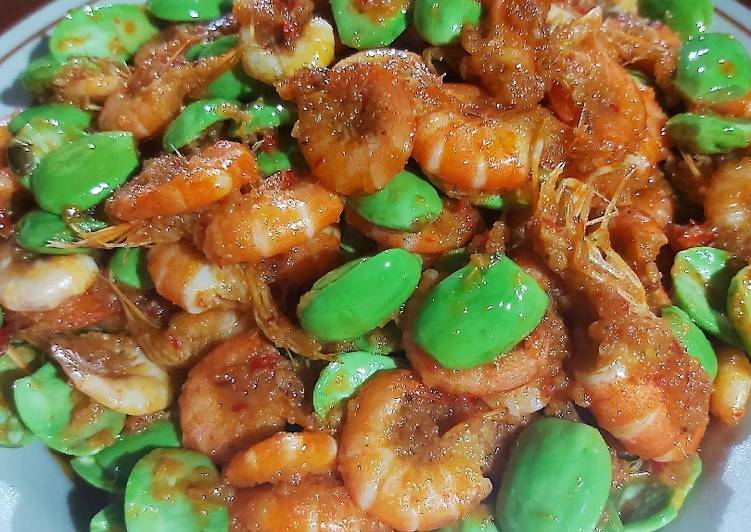 Langkah Mudah untuk Membuat Sambel goreng udang petai Anti Gagal