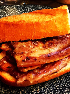 Una foto de Bocata de panceta 😱😱😱