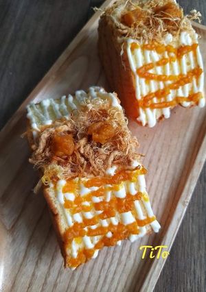 Hình của món Chiffon trứng muối sốt phomai.
