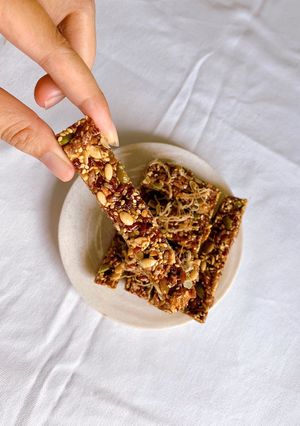 Hình của món Thanh gạo lứt ngũ cốc.