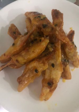 Hình của món Cá hồi sốt chanh dây.