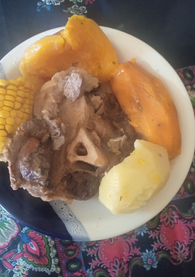 Una foto de Puchero de osobuco