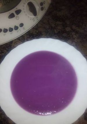 Una foto de Crema de lombarda con manzana