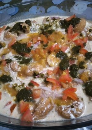 A picture of Dahi bhaly.