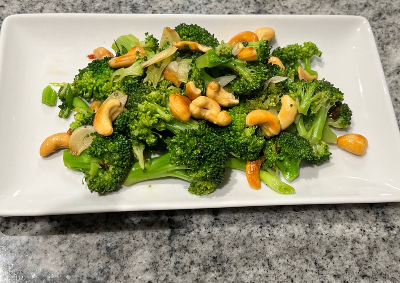 Blanched Broccoli with Garlic and Cashew