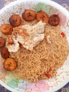 Indomie da plantain ainihin hoton girkin