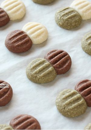 A picture of German Butter Cookies.