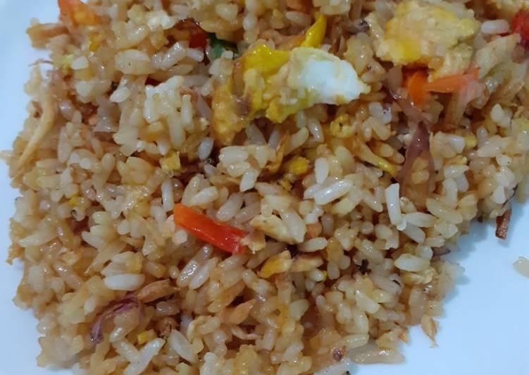 Nasi goreng ikan teri
