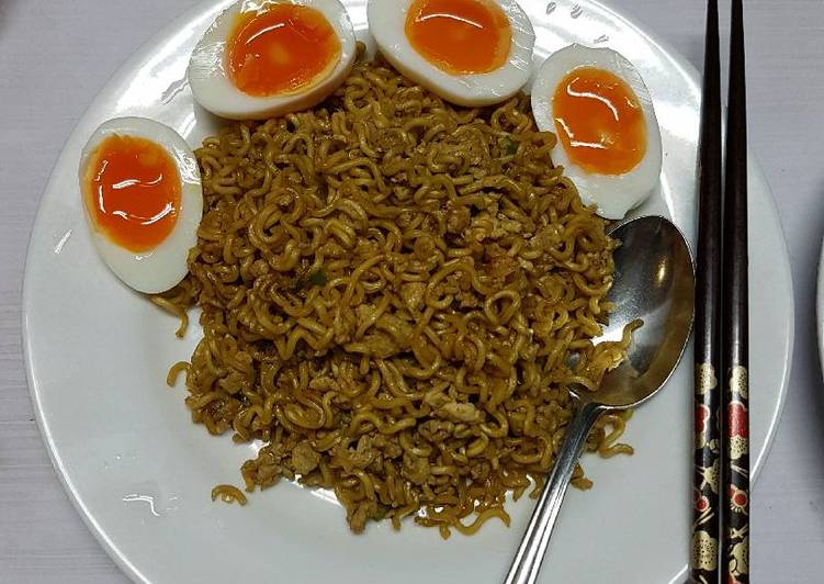 Indomie telur ramen