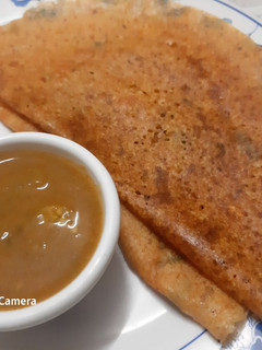 கேரட் தோசை (Carrot dosai recipe in tamil) செய்முறை முக்கிய புகைப்படம்