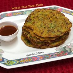 5-Minute Instant Healthy Breakfast - Wheat Flour Onion Dosa A picture of 5-Minute Instant Healthy Breakfast - Wheat Flour Onion Dosa.