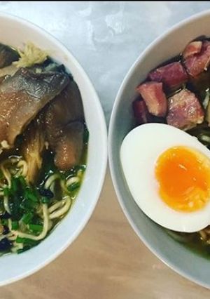 Foto de Ramen de cogumelos e bacon
