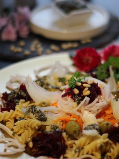 Una foto de Ensalada de Pasta Vegana a la Genovesa