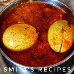 A picture of Egg curry.