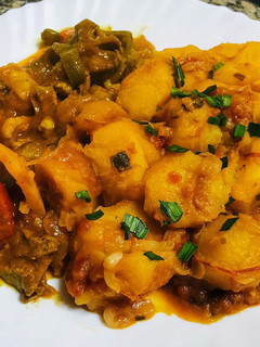 A picture of Ndizi ya kisii (banana stew).