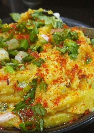 ખીચું (Khichu Recipe In Gujarati) રેસીપી મુખ્ય ફોટો