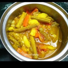 A picture of Drumsticks Curry With Veggies/Chhuin Santula.