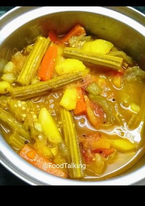 A picture of Drumsticks Curry With Veggies/Chhuin Santula.