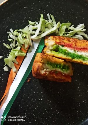 A picture of Tiranga bread pakoda.