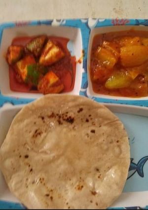 કાચી કેરીનું ચટપટુ શાક રોટલી (Raw Mango sabji with Roti recipe in Gujarati) રેસીપી મુખ્ય ફોટો