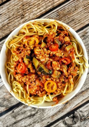 Zdjęcie przepisu Spaghetti. Niby włoskie, ale właściwie to ze śmietnika.