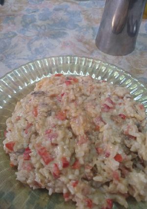 Una foto de Arroz primavera con sardinas en salsa