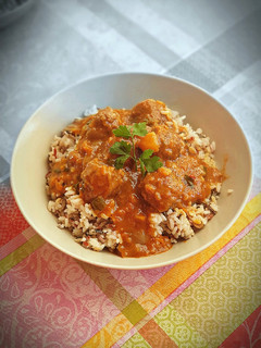 Una foto de Albóndigas con tomate 'a mi manera'