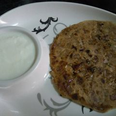 A picture of Onion pratha.