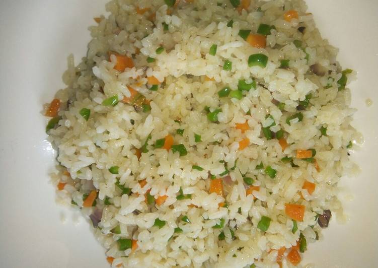Capsicum and carrot buttered rice