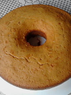 Una foto de Torta esponjosa de vainilla y limón