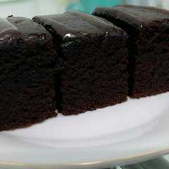 Eggless Chocolate Cake (no egg, no mixer, no butter, no milk) রেসিপির প্রধান ছবি