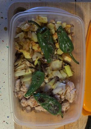 Una foto de Salteado de Puerros, Carne y Pimientos con Patatas