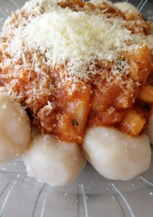 Una foto de Ñoquis rellenos de queso