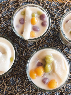 A picture of 🧑🏽🍳🧑🏼🍳 Rice Balls in Sweet Coconut Milk (Thai Dessert) • Bua Loy |ThaiChef Food.